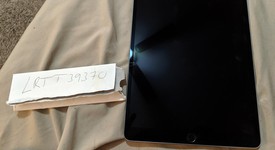 Good
													Apple iPad Pro 10.5" - Verizon, Gray, 64 GB, photo 1 of 21