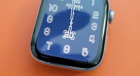 Mint
													Apple Watch Series 5 44mm - Unlocked, Silver, A2095 Cellular, Hermes, photo 1 of 21