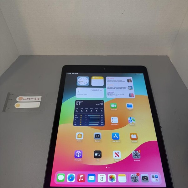 Apple iPad 7th Gen - Wi-Fi, 128 GB, Gray, A2197