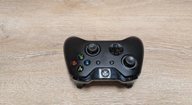 Good
													Xbox Wireless Controller - Black, photo 4 of 6