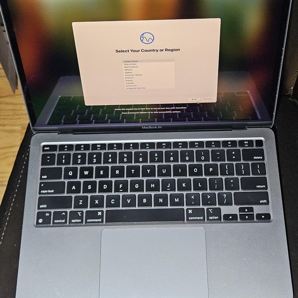 MacBook Air 2020 - 13 inch - 128 GB, Gray, 8 GB, Apple M1