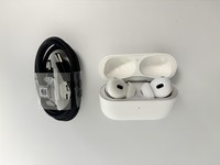 Apple AirPods Pro 2nd Gen