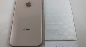 Good
													Apple iPhone 8 - Verizon, Gold, 64 GB, A1863, photo 4 of 8