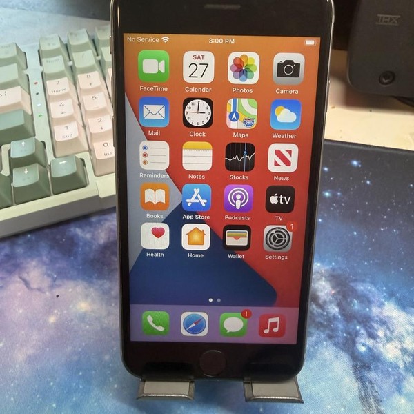 Apple iPhone 6S - Unlocked, 32 GB, Grey, A1688