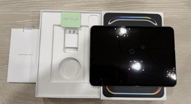 Mint
													Apple iPad Pro 11" (M4) 2024 - Unlocked, Black, 512 GB, 8 GB, A2837, Standard Glass, photo 4 of 6