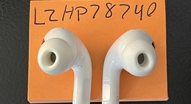 Used
													Apple AirPods Pro 2nd Gen - USB-C, photo 4 of 5