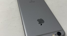 Good
													Apple iPhone 6S - Unlocked, Grey, 16 GB, A1688, photo 4 of 6