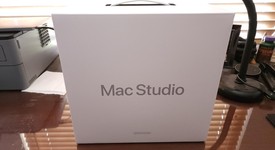 Mint
													Mac Studio 2025 - Apple M4 Max 16-core, 1 TB, 128 GB, photo 1 of 11