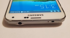 Good
													Samsung Galaxy S5 - Unlocked, White, 16 GB, SM-G900F, photo 3 of 8