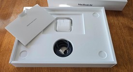Mint
													MacBook Air 2022 - 13" - Apple M2, Midnight, 512 GB, 16 GB, photo 3 of 9