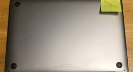 Good
													MacBook Pro 2016 (With Touch Bar) - 13" - Gray, 512 GB, 16 GB, photo 2 of 12