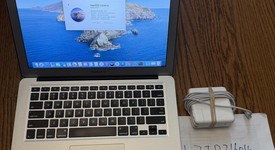 Good
													MacBook Air 2017 - 13" - I5, Silver, 128 GB, 4 GB, photo 1 of 10