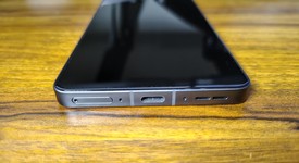 Mint
													OnePlus 13R - Unlocked, Nebula Noir, 256 GB, 12 GB, photo 3 of 8