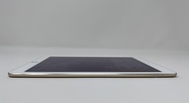 Mint
													Apple iPad Air 2 - Wi-Fi, Gold, 32 GB, photo 6 of 6