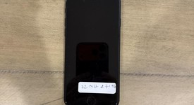 Good
													Apple iPhone SE 3rd Gen 2022 - Unlocked, Midnight, 64 GB, A2595, photo 1 of 7