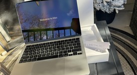 Mint
													MacBook Air 2025 (M4) - 13" - Apple M4, Silver, 256 GB, 16 GB, photo 2 of 39