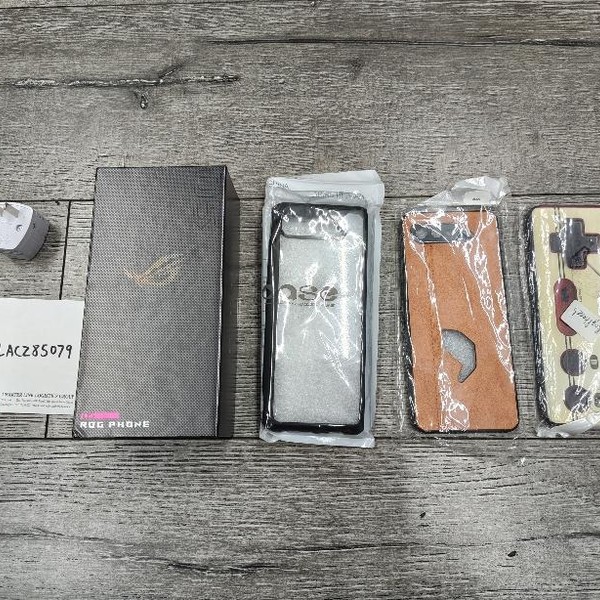 Asus ROG Phone 5 - Unlocked, 128 GB, Black, 8 GB