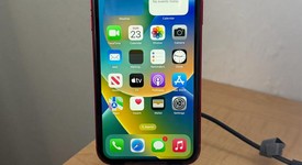 Good
													Apple iPhone Xr - Unlocked, Red, 64 GB, A1984, photo 2 of 8