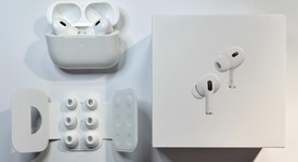 Used
													Apple AirPods Pro 2 - Lightning, photo 1 of 10