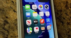 Mint
													Apple iPhone 16 Pro - Unlocked, Desert, 512 GB, A3083, photo 6 of 6