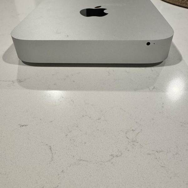 Mac mini 2014 - 1 TB, Silver, 8 GB, Intel Core i5
