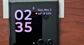 Good
													Motorola Razr (2024) - Verizon, Gray, 256 GB, 8 GB, photo 3 of 17