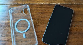 Good
													Nothing Phone (2) - Unlocked, Gray, 256 GB, 12 GB, photo 2 of 12