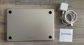 Good
													MacBook Air 2024 (M3) - 13" - Apple M3, Starlight, 512 GB, 16 GB, 10-core GPU, photo 3 of 4