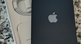 Mint
													Apple iPhone 13 - Unlocked, Midnight, 128 GB, A2482, photo 2 of 7