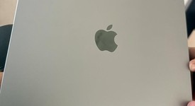 Mint
													Apple iPad Pro 12.9" 6th Gen 2022 - Wi-Fi, Gray, 256 GB, photo 2 of 9