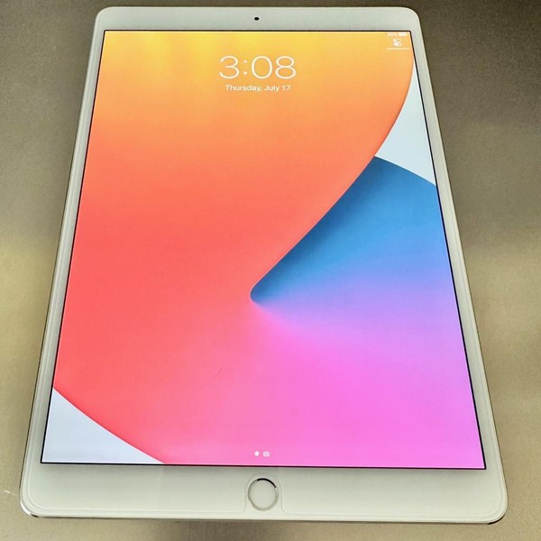 Apple iPad Pro 10.5 inch - Unlocked, 256 GB, Silver