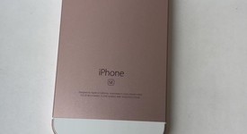 Fair
													Apple iPhone SE 1st Gen 2016 - Unlocked, Rose Gold, 64 GB, A1662, photo 3 of 7