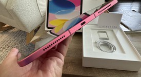Mint
													Apple iPad 10th Gen - Unlocked, Pink, 64 GB, A2757, photo 5 of 27