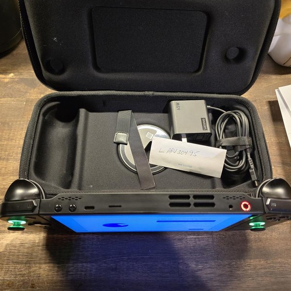 Lenovo Legion Go - Z1 Extreme, Black, 1 TB, 16 GB