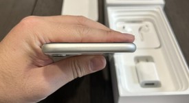 Good
													Apple iPhone 11 - Verizon, White, 128 GB, A2111, photo 5 of 7