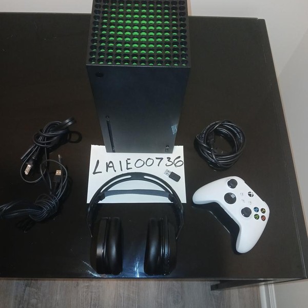 Xbox Series X (2020) - 1 TB, Black, standard