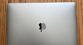 Good
													MacBook Pro 2018 (With Touch Bar) - 13" - I5, Gray, 1 TB, 16 GB, photo 4 of 10