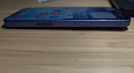 Good
													Apple iPhone 16 - Verizon, Ultramarine, 128 GB, A3081, photo 4 of 10