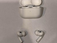 Apple AirPods Pro 2