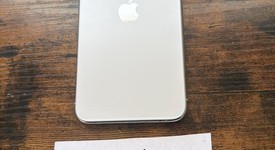 Good
													Apple iPhone 11 Pro Max - Unlocked, Silver, 64 GB, A2161, photo 4 of 9