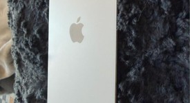 Good
													Apple iPhone 16 Pro Max - Unlocked, White, 256 GB, A3084, photo 3 of 8