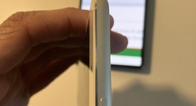 Mint
													Apple iPod Touch 6th Gen - Wi-Fi, Silver, 16 GB, photo 3 of 8