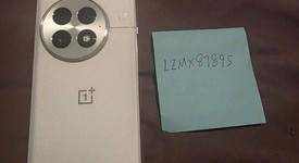 Mint
													OnePlus 13 - Unlocked, Arctic Dawn, 512 GB, 16 GB, photo 3 of 9