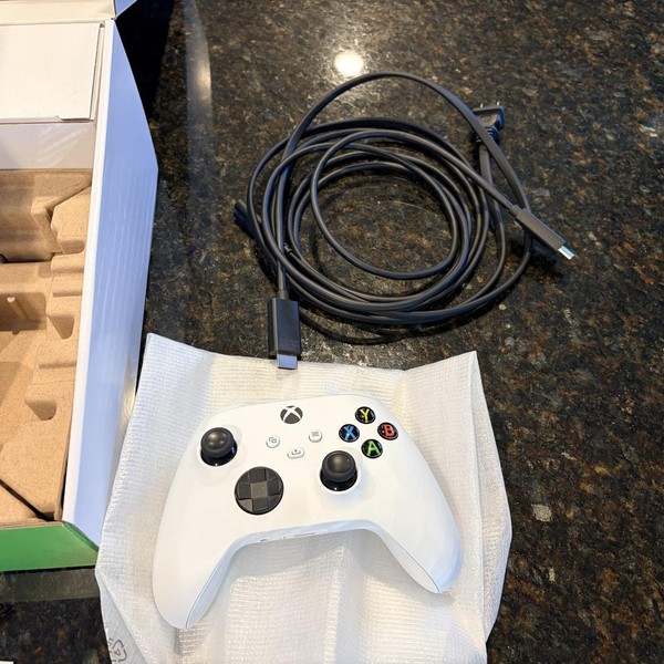 Xbox Series S (2020) - 512 GB, White