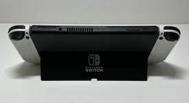 Mint
													Nintendo Switch - OLED - White, 64 GB, photo 3 of 6