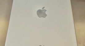 Mint
													Apple iPad Pro 10.5" - Unlocked, Silver, 256 GB, photo 2 of 9