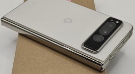 Good
													Google Pixel Fold - Unlocked, Porcelain, 256 GB, 12 GB, G9FPL, photo 4 of 17