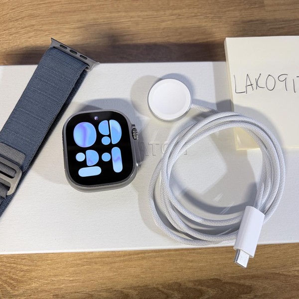 Apple Watch Ultra 2 49mm - Unlocked, Natural, A2986