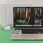 Good MacBook Air 2025 (M4) - 13 inch - 256 GB, Starlight, 16 GB, Apple M4