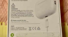 New
													Apple AirPods Pro 2 - USB-C, photo 4 of 7